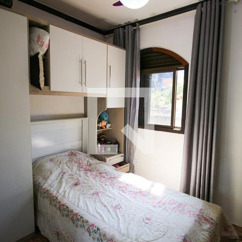 Casa à venda com 240m², 3 quartos e 2 vagasQuarto 3