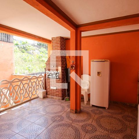 Casa à venda com 240m², 3 quartos e 2 vagasÁrea de Serviço / Churrasqueira
