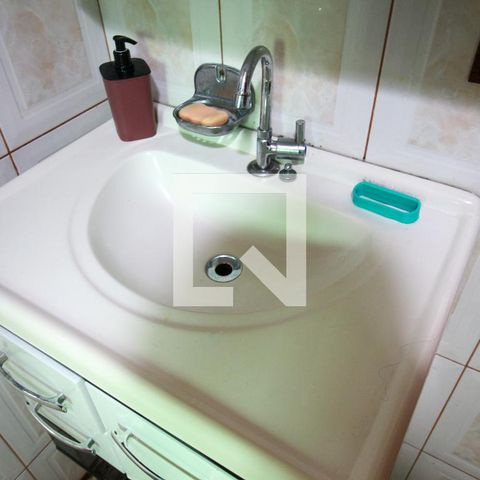 Casa à venda com 240m², 3 quartos e 2 vagasBanheiro 3