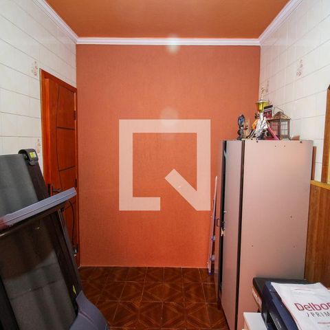 Casa à venda com 240m², 3 quartos e 2 vagasEscritório
