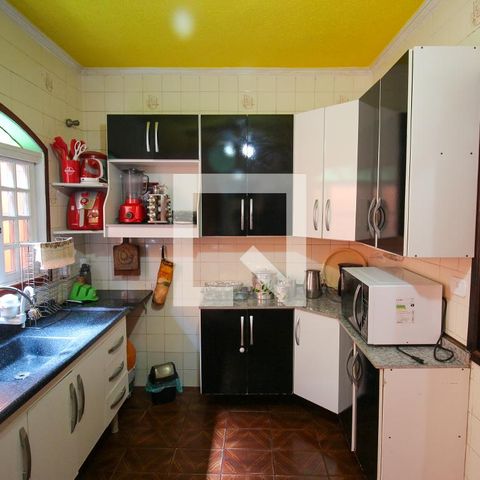 Casa à venda com 240m², 3 quartos e 2 vagasCozinha
