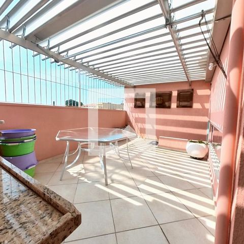 Casa à venda com 108m², 3 quartos e 4 vagasQuintal