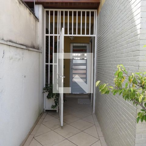 Casa à venda com 108m², 3 quartos e 4 vagasCorredor Entrada