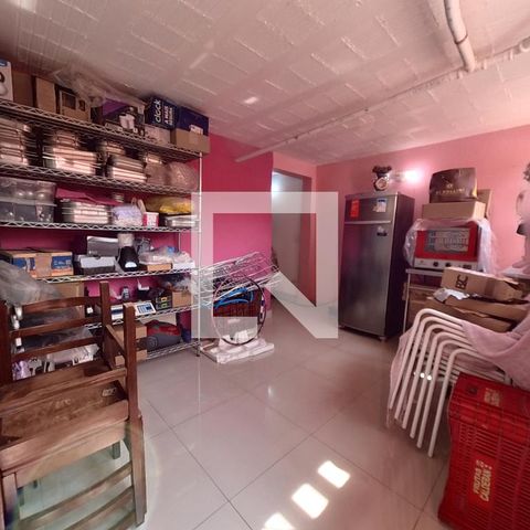 Casa à venda com 108m², 3 quartos e 4 vagasÁrea de Serviço