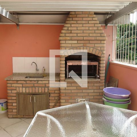 Casa à venda com 108m², 3 quartos e 4 vagasQuintal - Churrasqueira