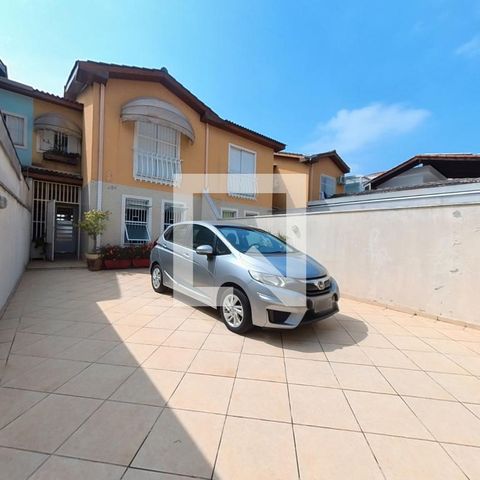 Casa à venda com 108m², 3 quartos e 4 vagasGaragem