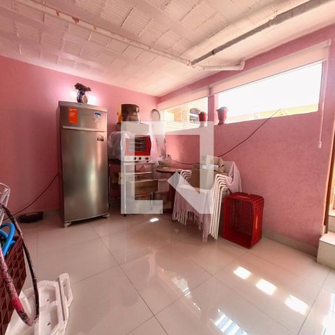 Casa à venda com 108m², 3 quartos e 4 vagasÁrea de Serviço