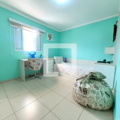 Casa à venda com 108m², 3 quartos e 4 vagasQuarto 2