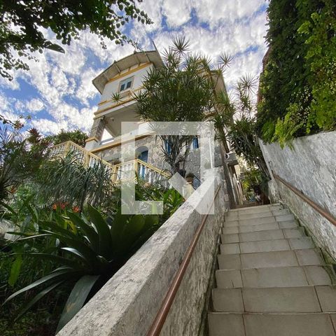 Casa à venda com 350m², 7 quartos e 1 vagaFachada