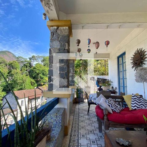 Casa à venda com 350m², 7 quartos e 1 vagaVaranda - Sala