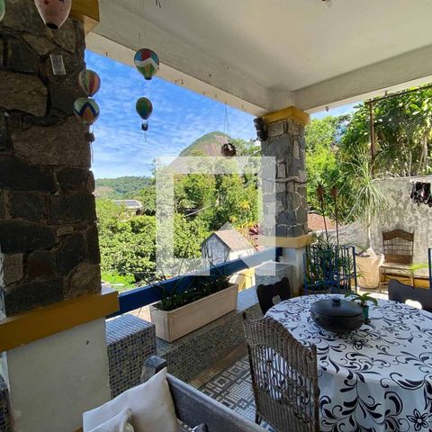 Casa à venda com 350m², 7 quartos e 1 vagaVaranda - Sala