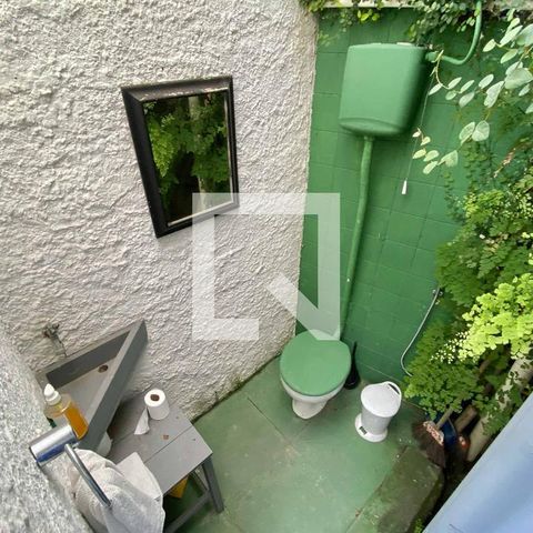 Casa à venda com 350m², 7 quartos e 1 vagaBanheiro - Piscina