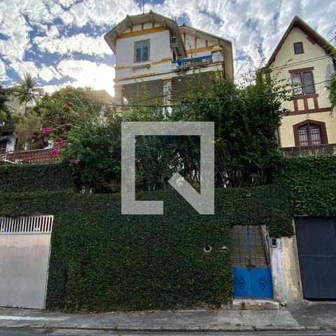 Casa à venda com 350m², 7 quartos e 1 vagaFachada