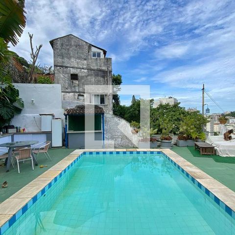 Casa à venda com 350m², 7 quartos e 1 vagaPiscina