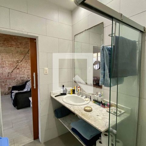 Casa à venda com 350m², 7 quartos e 1 vagaApartamento - Banheiro