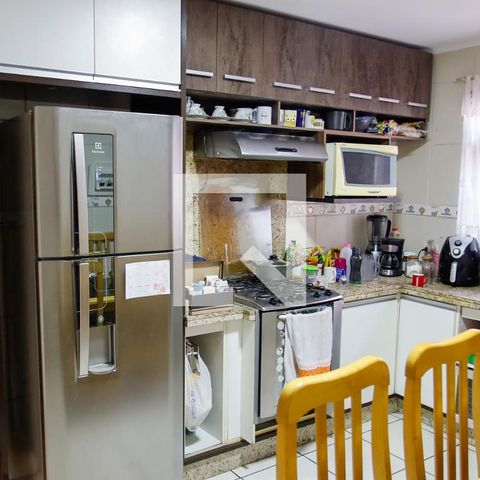 Casa à venda com 203m², 3 quartos e 2 vagas Casa à venda com 203m², 3 quartos e 2 vagasCozinha