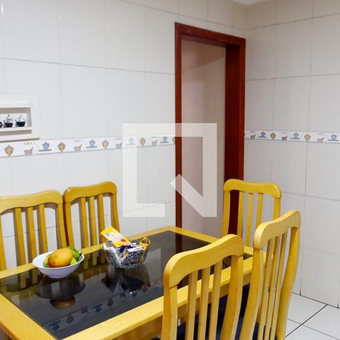 Casa à venda com 203m², 3 quartos e 2 vagas Casa à venda com 203m², 3 quartos e 2 vagasCozinha