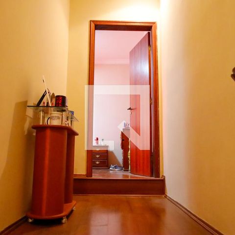 Casa à venda com 203m², 3 quartos e 2 vagas Casa à venda com 203m², 3 quartos e 2 vagasQuarto 3 - Suíte