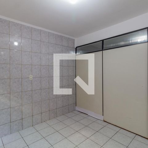 Casa à venda com 132m², 2 quartos e 2 vagasEdícula