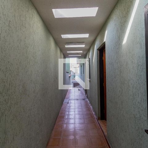 Casa à venda com 132m², 2 quartos e 2 vagasCorredor Lateral