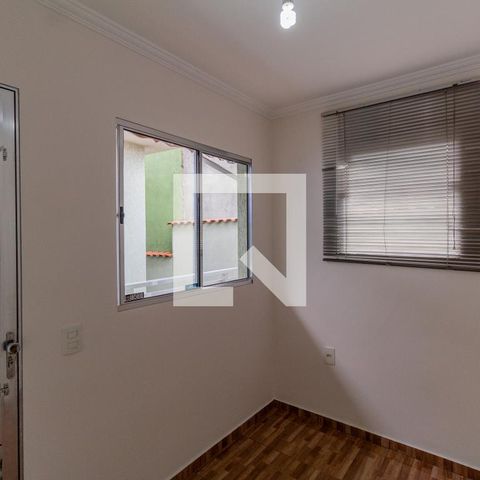 Casa à venda com 132m², 2 quartos e 2 vagasQuarto de Serviço