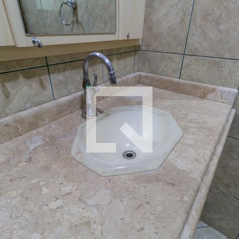 Casa à venda com 132m², 2 quartos e 2 vagasBanheiro