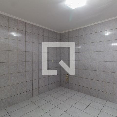 Casa à venda com 132m², 2 quartos e 2 vagasEdícula
