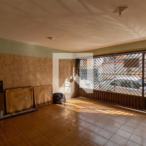 Casa à venda com 132m², 2 quartos e 2 vagasGaragem