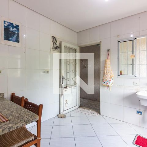 Casa à venda com 217m², 4 quartos e 3 vagasCozinha 