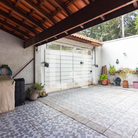 Casa à venda com 217m², 4 quartos e 3 vagasGaragem