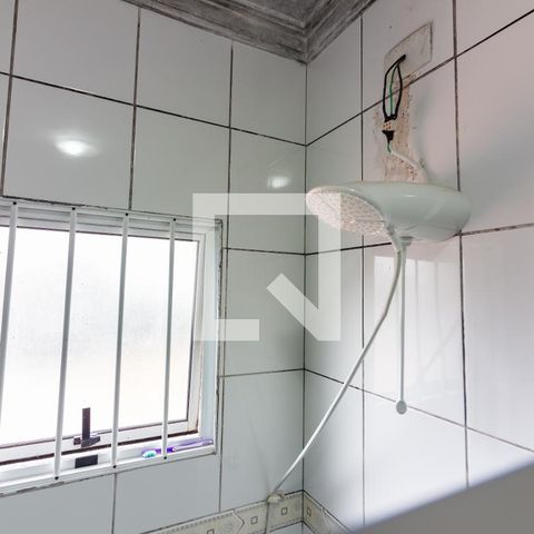 Casa à venda com 217m², 4 quartos e 3 vagasBanheiro da Suíte 4