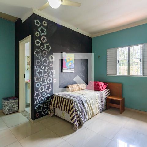 Casa à venda com 217m², 4 quartos e 3 vagasSuíte 3