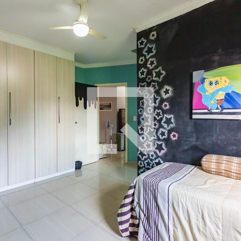 Casa à venda com 217m², 4 quartos e 3 vagasSuíte 3
