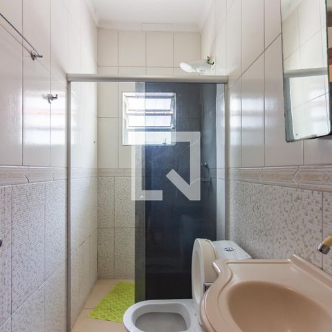 Casa à venda com 217m², 4 quartos e 3 vagasBanheiro da Suíte 1