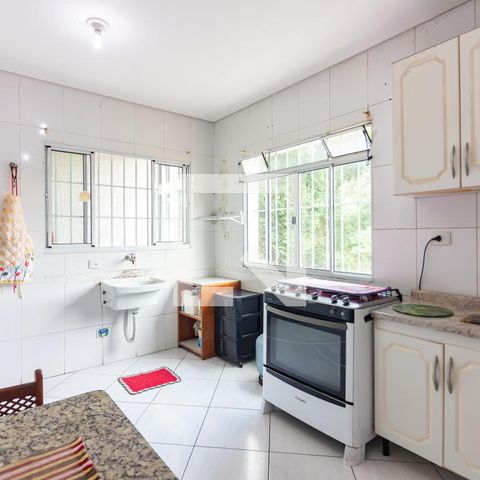 Casa à venda com 217m², 4 quartos e 3 vagasCozinha 