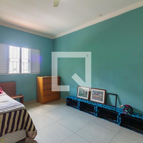 Casa à venda com 217m², 4 quartos e 3 vagasSuíte 3