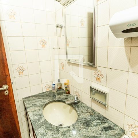 Casa para alugar com 400m², 3 quartos e 2 vagasBanheiro 3