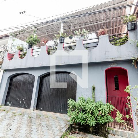 Casa para alugar com 400m², 3 quartos e 2 vagasFachada