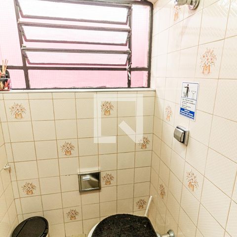 Casa para alugar com 400m², 3 quartos e 2 vagasBanheiro 2