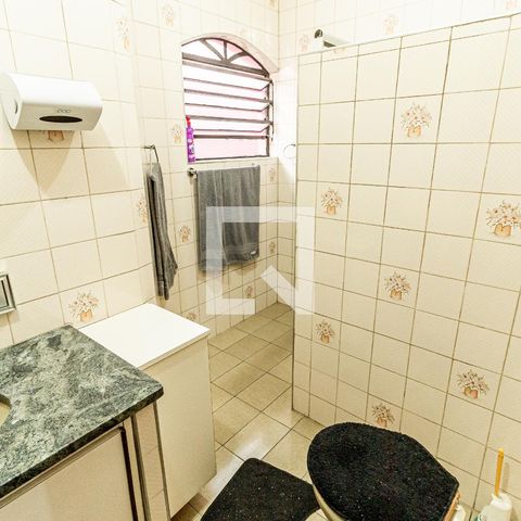 Casa para alugar com 400m², 3 quartos e 2 vagasBanheiro 3
