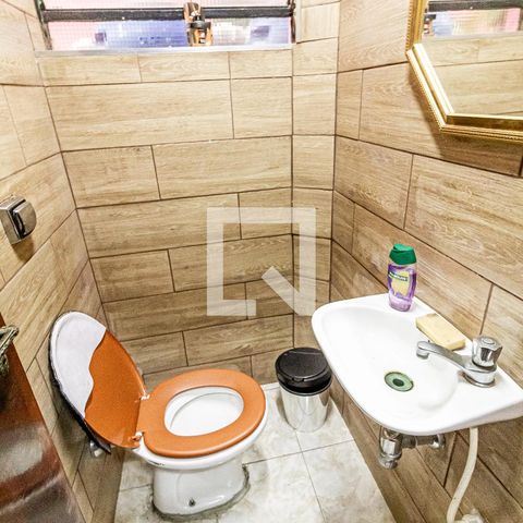 Casa para alugar com 400m², 3 quartos e 2 vagasBanheiro 1