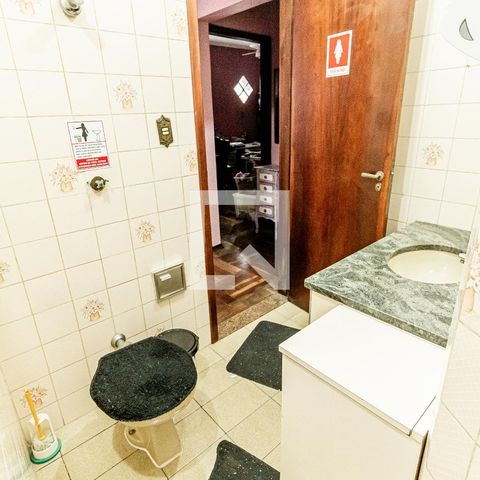 Casa para alugar com 400m², 3 quartos e 2 vagasBanheiro 3