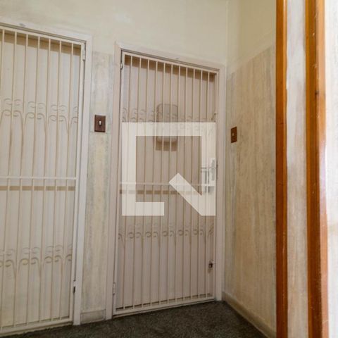 Apartamento à venda com 68m², 2 quartos e sem vagaEntrada