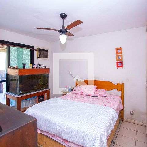 Apartamento à venda com 140m², 2 quartos e 2 vagas Apartamento à venda com 140m², 2 quartos e 2 vagasSuíte