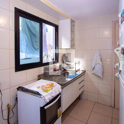 Apartamento à venda com 140m², 2 quartos e 2 vagas Apartamento à venda com 140m², 2 quartos e 2 vagasCozinha