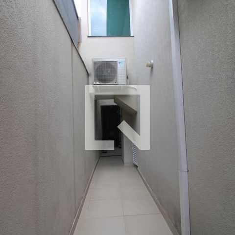 Casa à venda com 175m², 3 quartos e 4 vagasQuintal lateral
