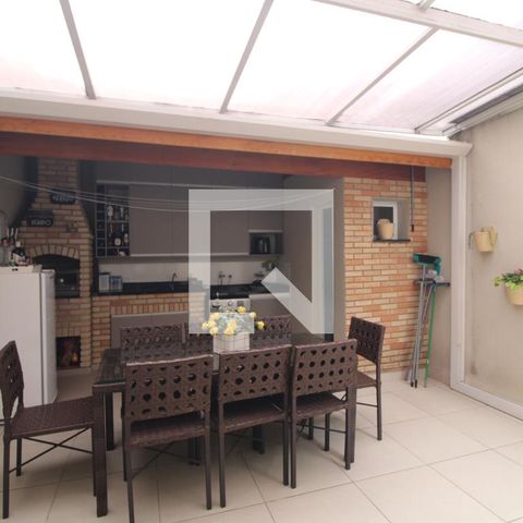 Casa à venda com 175m², 3 quartos e 4 vagasChurrasqueira - lavanderia