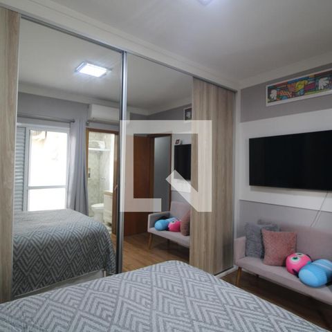 Casa à venda com 175m², 3 quartos e 4 vagasSuíte 2