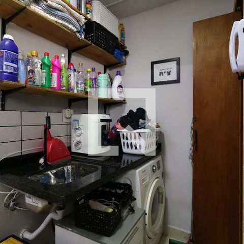 Apartamento à venda com 120m², 2 quartos e 1 vagaÁrea de Serviço