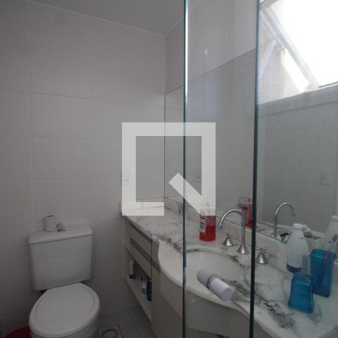 Apartamento à venda com 76m², 3 quartos e 2 vagasBanheiro da Suíte